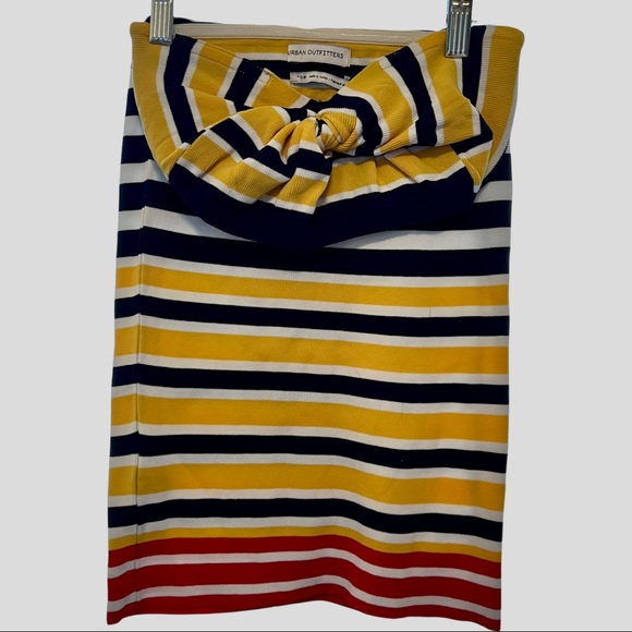 Urban Outfitters stripped two piece set - Picture 7 of 8